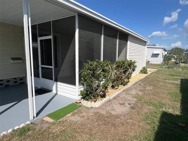 2 bedroom Mobile Home at 103 Pindo Palm Street, Palm Hill Mobile Home Park Unrec, Largo — photo 4
