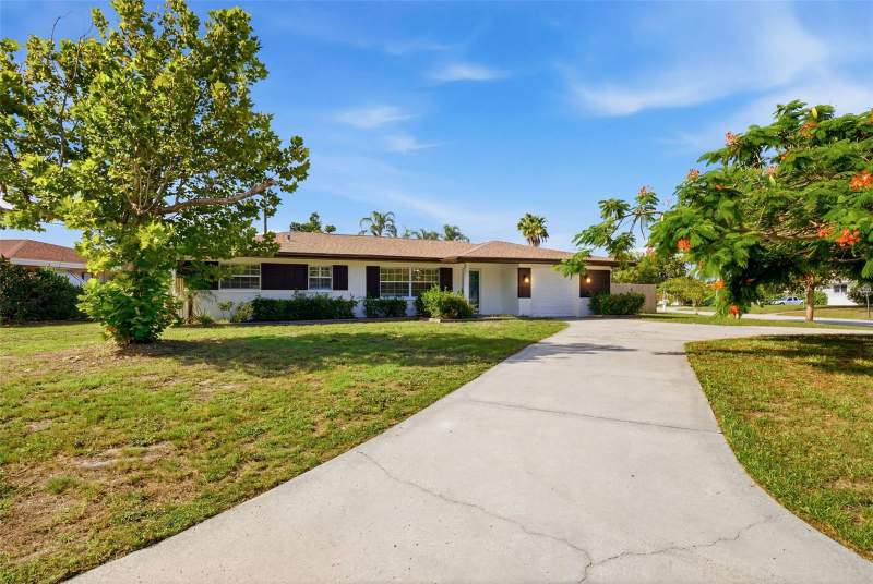 4 bedroom Single Family Residence at 2051 Magnolia Drive, Druid Park, Clearwater — photo 4