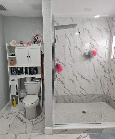 9306 Forest Hills Drive, Tampa FL - photo 7 of 16