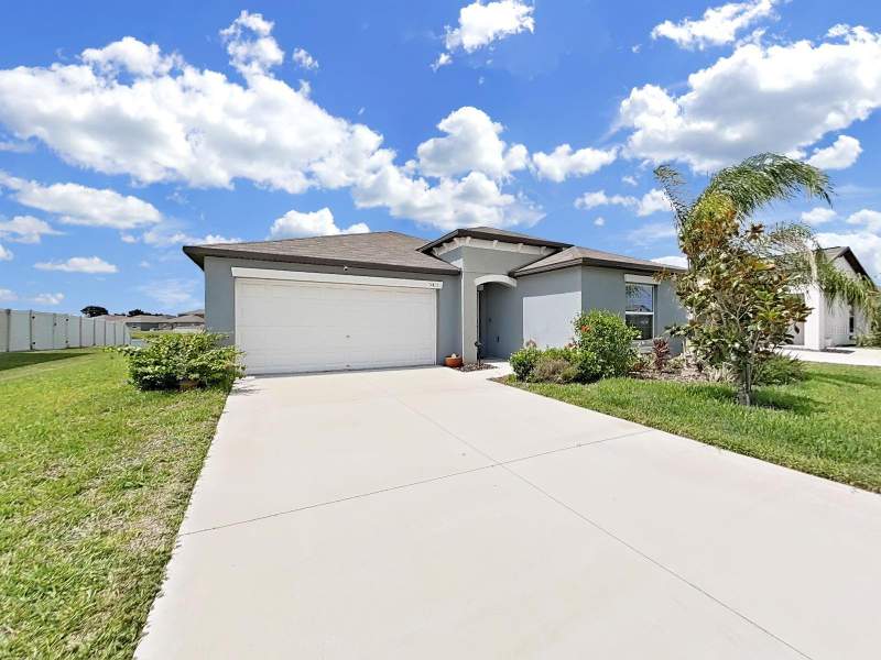 4 bedroom Single Family Residence at 5413 Blue Azure Drive, Berry Bay Sub, Wimauma — photo 2