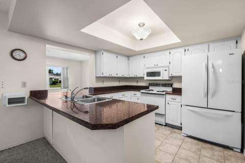 2109 Harleston Place, Sun City Center FL - photo 9 of 65