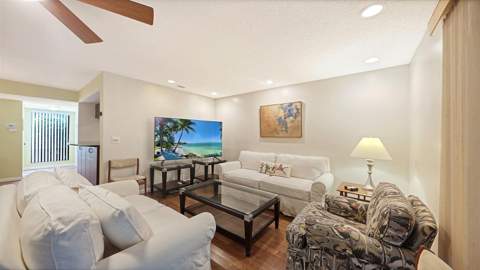 1708 Glenhouse Drive #314, Sarasota FL - photo 8 of 37