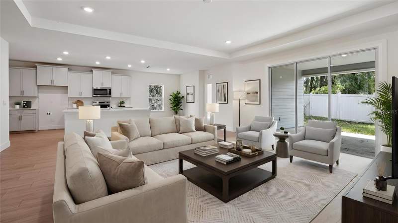4 bedroom Single Family Residence at 6992 SW 44th Circle, Tartan Farms At Winding Oaks, Ocala — photo 3