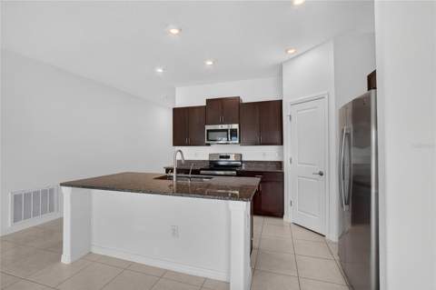 5487 Blue Azure Drive, Wimauma FL - photo 12 of 60