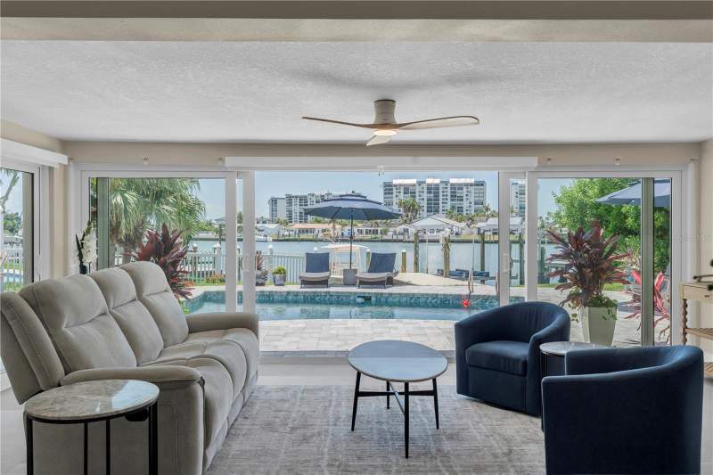 3 bedroom Single Family Residence at 24 MARINA TERRACE, PARADISE ISLAND 6TH ADD, TREASURE ISLAND — photo 2