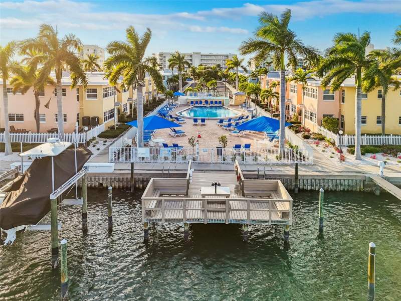 1 bedroom Condo - Hotel at 19417 Gulf Boulevard #F107, Barefoot Beach Resort Of Indian Shores, Indian Rocks Beach — photo 4