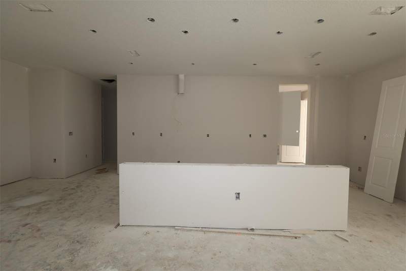 4 bedroom Single Family Residence at 3325 Forest Packs Loop, Willow Run, Apopka — photo 5