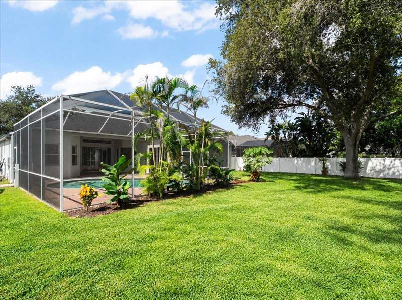4 bedroom Single Family Residence at 15019 Lake Emerald Boulevard, Deer Creek, Tampa — photo 5