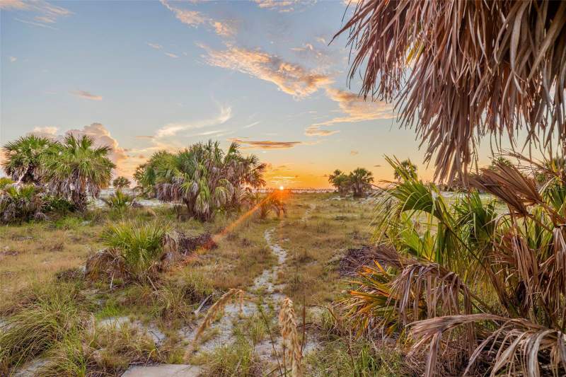 3 bedroom Single Family Residence at 1024 Eldorado Avenue, Mandalay Sub, Clearwater Beach — photo 5