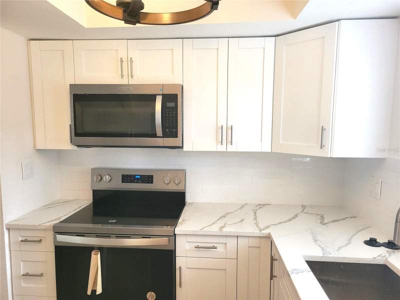3 bedroom Single Family Residence at 1835 Maryland Avenue, Shoreacres Center, St Petersburg — photo 3