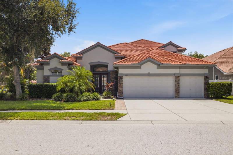 11508 OYSTER BAY CIRCLE home for sale in Waters Edge