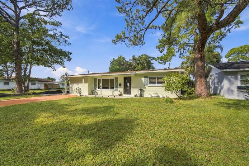 3 bedroom Single Family Residence at 9010 1st Street, Sun-Lit Shores, St Petersburg — photo 5