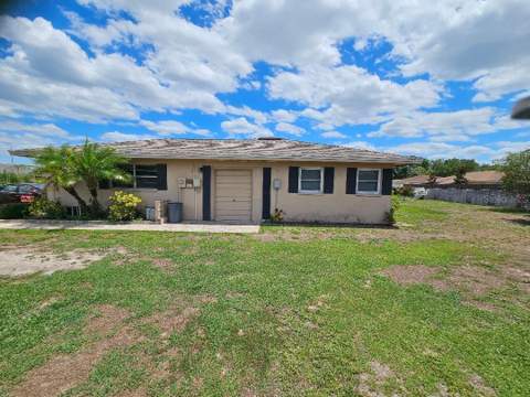 708 Brannen Circle, Sun City Center FL - photo 6 of 41