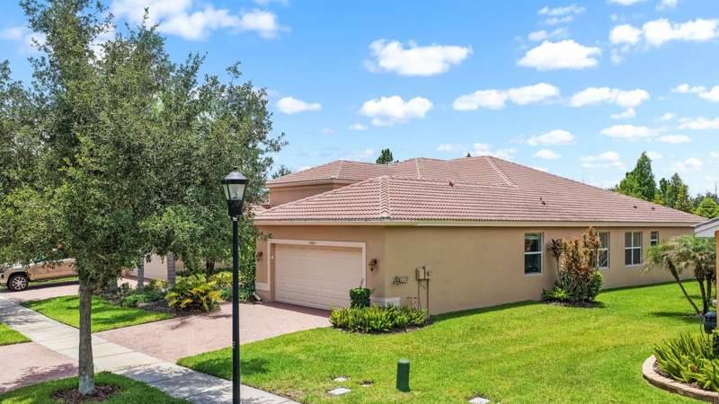 3 bedroom Villa at 15665 Aurora Lake Circle, Valencia Lakes Tr Mm Ph, Wimauma — photo 2
