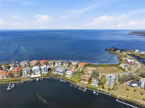 25 Harborpointe Drive, Port Richey FL - photo 8 of 35