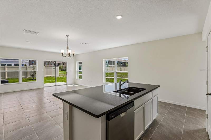 3 bedroom Townhouse at 679 Meadows Edge Place, Reserve At Forest Lake, Lake Wales — photo 5