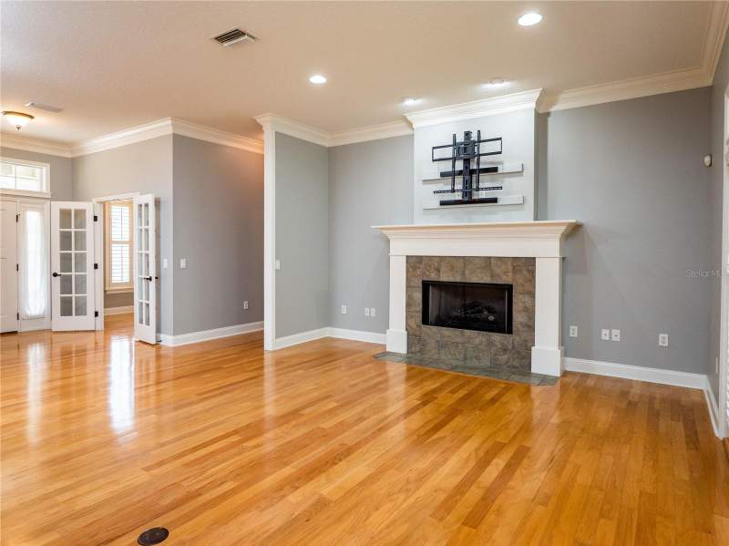 4 bedroom Single Family Residence at 1945 SW 40th Place, Oak Crk Caverns, Ocala — photo 5