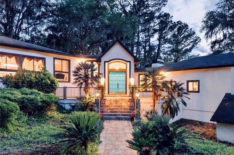 17704 SE 59TH STREET home for sale in Tuscawilla Lake Estates Homes for Sale: 1 Listing, From $1.5M