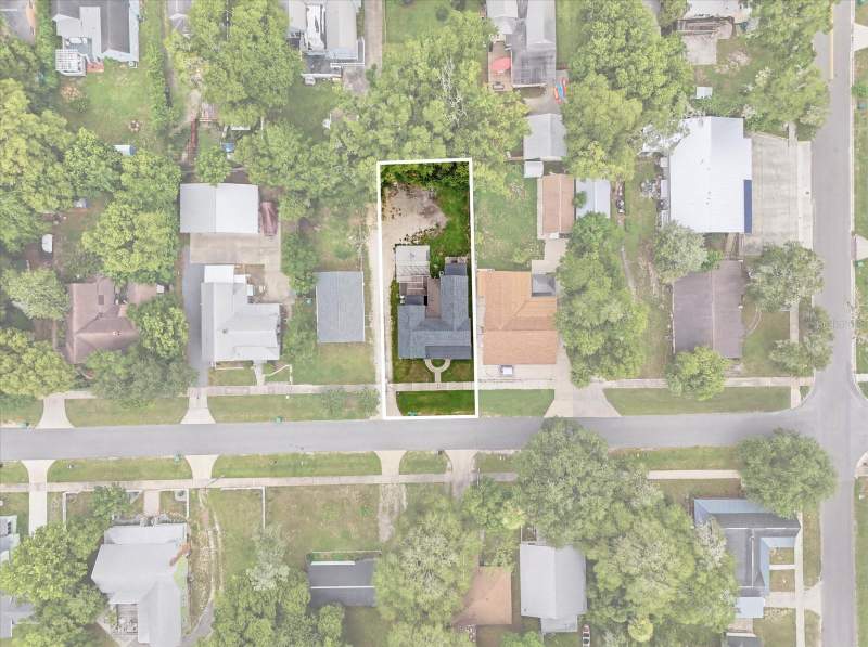 3 bedroom Single Family Residence at 20707 Walnut Street, City Of Dunnellon Historic District, Dunnellon — photo 2