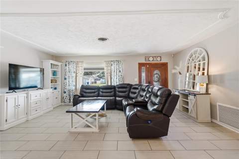2701 64th Avenue, St Petersburg FL - photo 6 of 6