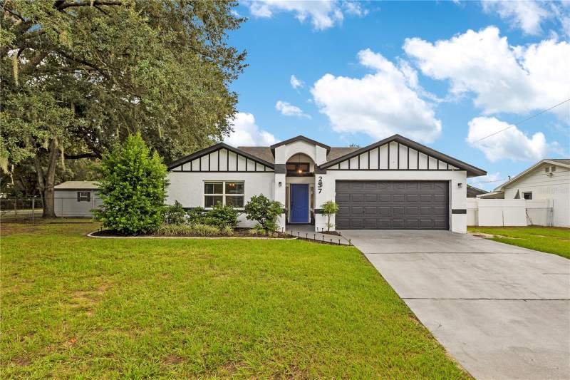 3 bedroom Single Family Residence at 257 Padgett Place, Padgett Estates, Lakeland — photo 2