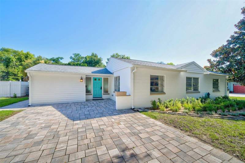 2361 ROXBURY ROAD home for sale in Glencoe