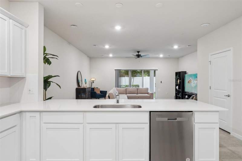 3 bedroom Townhouse at 2017 Canny Cove, Grayson Square, Winter Park — photo 5