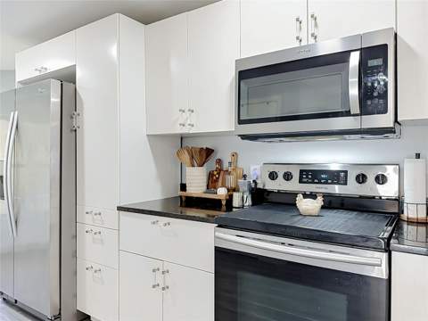 18452 Amityville Drive, Orlando FL - photo 15 of 46