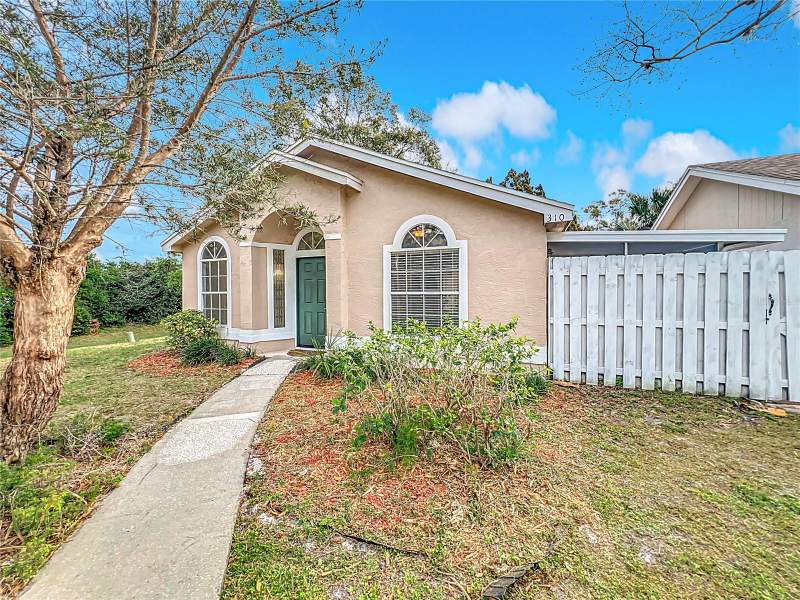 3 bedroom Single Family Residence at 310 Sunvista Court, Sunvista, Sanford — photo 2