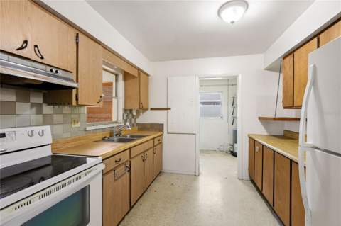 612 Center Road, Venice FL - photo 11 of 28