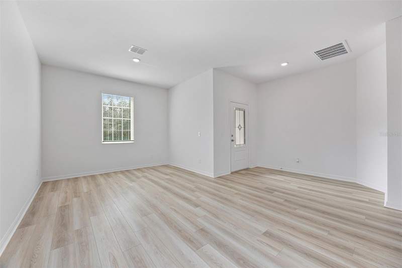 4 bedroom Single Family Residence at 247 Big Sioux Drive, Poinciana Neighborhood 6 Village 7, Poinciana — photo 4