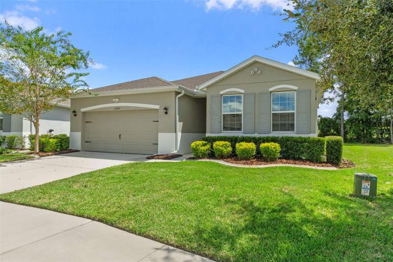 4 bedroom Single Family Residence at 17807 Garsalaso Circle, Hernando Oaks Ph 3, Brooksville — photo 2