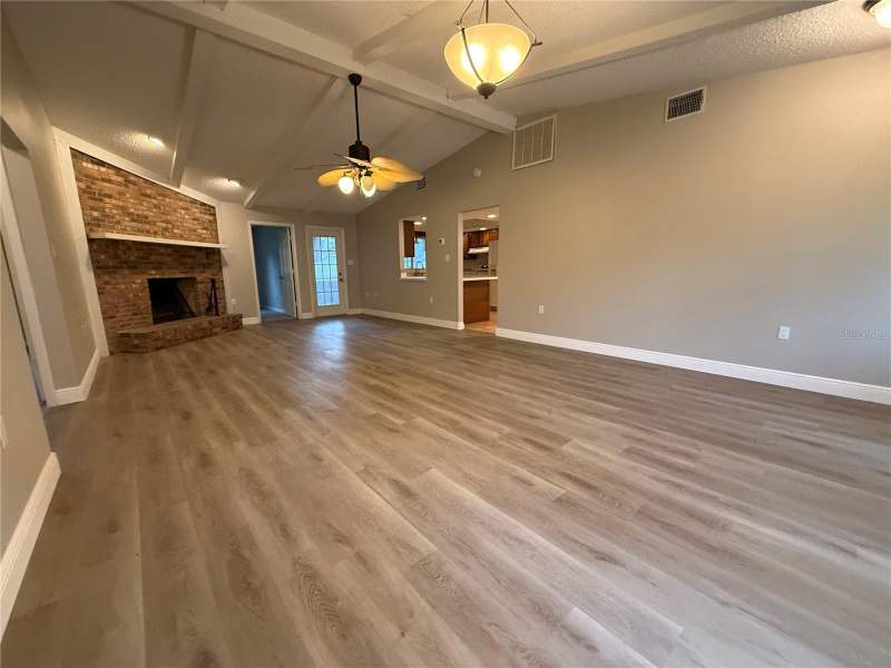 4 bedroom Single Family Residence at 3858 Garnet Drive, Imperialakes Ph 02 Sec 01-A, Mulberry — photo 4