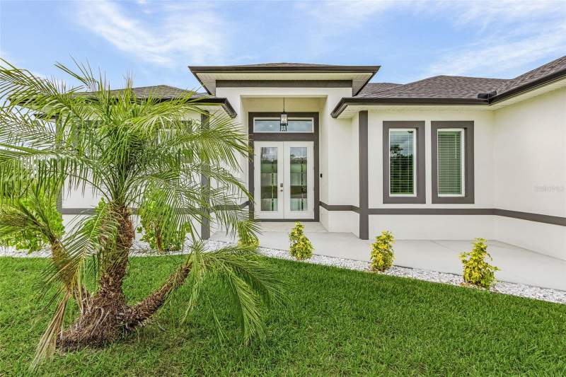 3 bedroom Single Family Residence at 1131 Hoffer Street, Port Charlotte Sec 049, Port Charlotte — photo 3