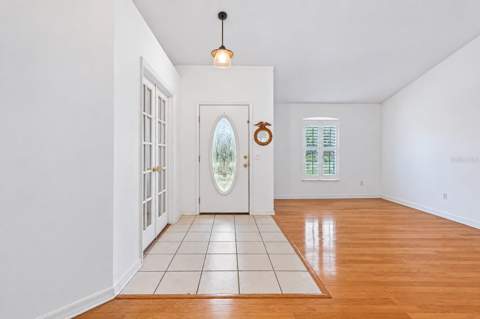 14701 Redcliff Drive, Tampa FL - photo 6 of 6