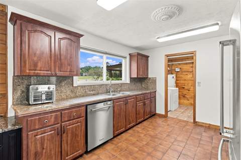 340 Kiwanis Circle, Chuluota FL - photo 21 of 37
