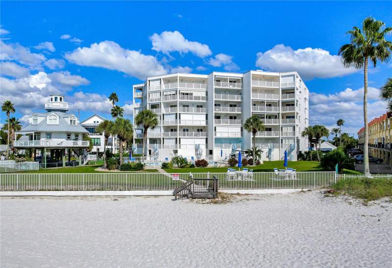Lighthouse Pointe Condo