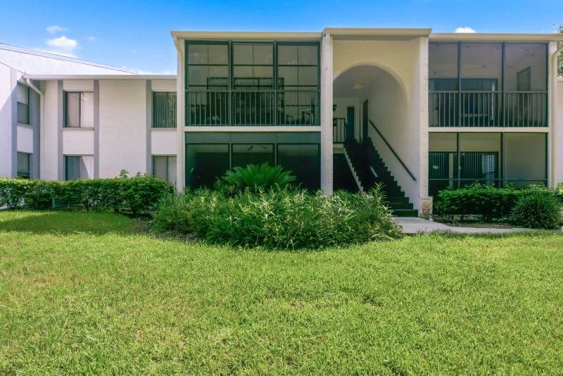 1 bedroom Condominium at 1204 Pine Ridge Circle #C1, Pine Ridge At Lake Tarpon Village, Tarpon Springs — photo 2