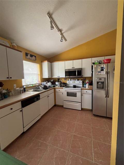 4250 Worthington Place, Mascotte FL - photo 6 of 6
