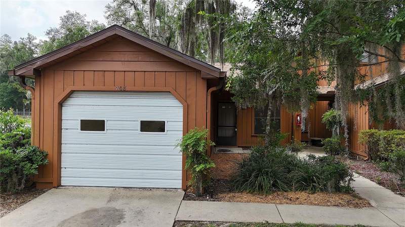 2 bedroom Villa at 2701 NE 10th Street #708, Oakbrook Village, Ocala — photo 2