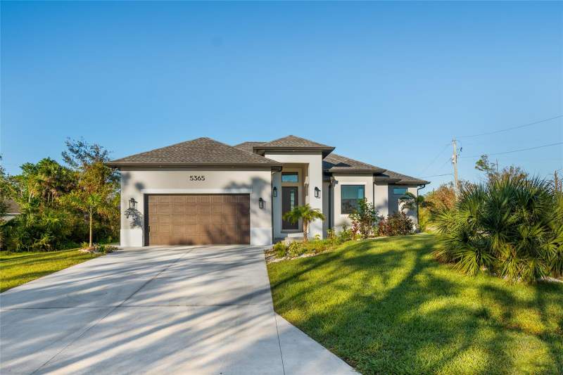 3 bedroom Single Family Residence at 5365 Craig Terrace, Port Charlotte Sec 052, Port Charlotte — photo 2