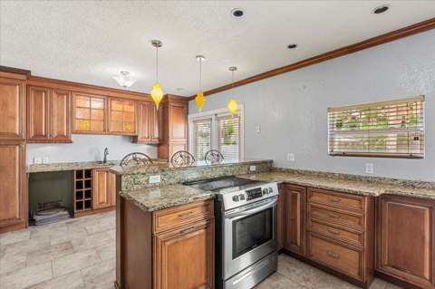 918 W Smith Street, Orlando FL - photo 10 of 39