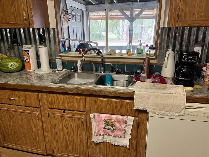 4 bedroom Farm at 12501 SW Highway 200, Adverse Possession Claim Sub, Dunnellon — photo 3