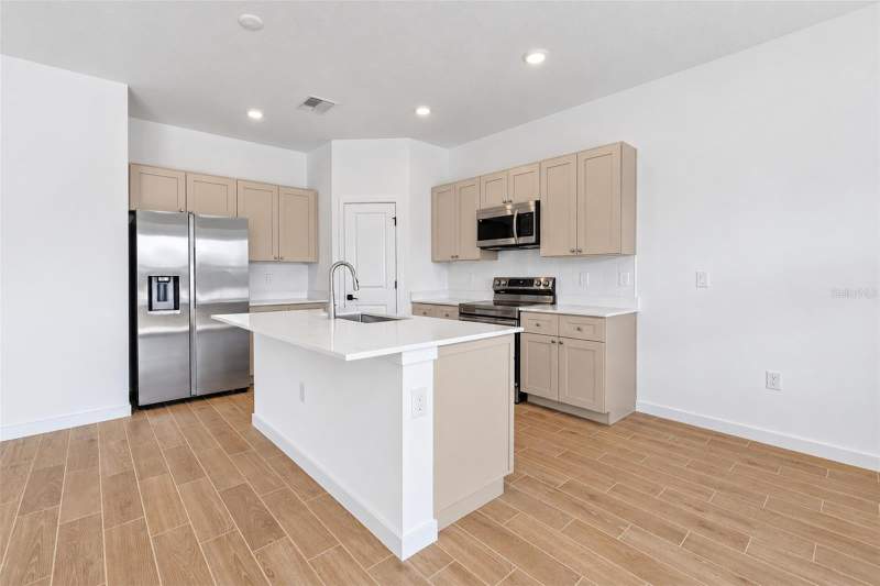 3 bedroom Single Family Residence at 4528 NW 35th Place Road, Sabana Reserve, Ocala — photo 2