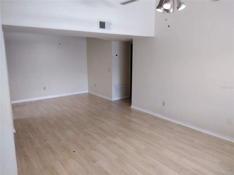 3 bedroom Condominium at 2360 SW Archer Road #510, Campus Edge Condo, Gainesville — photo 4