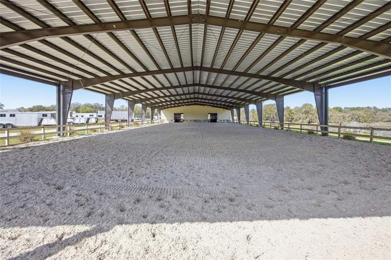 8 bedroom Farm at 6025 NW 115th Avenue, Acreage Non Subdivision, Ocala — photo 4