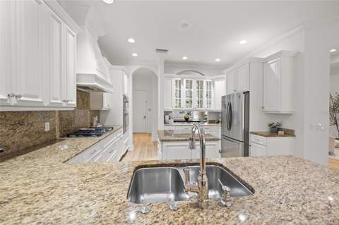 4665 Tuscana Drive, Sarasota FL - photo 15 of 63