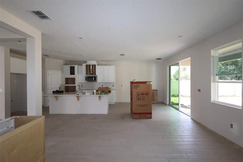 5 bedroom Single Family Residence at 6741 Yellow Warbler Bend, Bay Lake Farms At St Cloud, St Cloud — photo 3