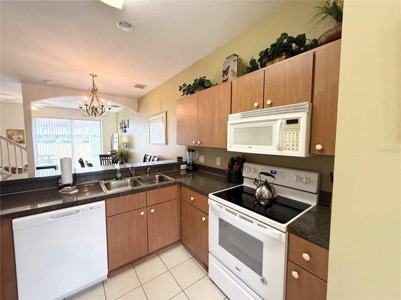 3 bedroom Townhouse at 1213 S Beach Circle, Fiesta Key, Kissimmee — photo 2