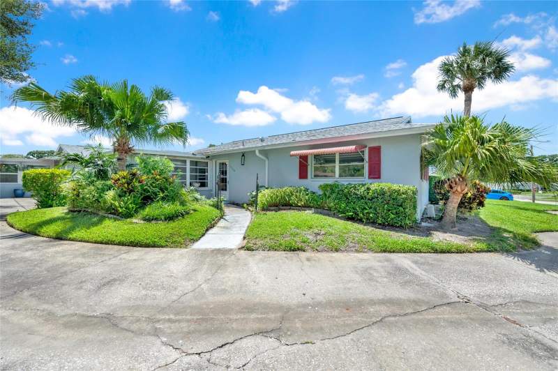 2 bedroom Condominium at 1608 Whitebridge Drive #B, Highland Lakes Condo 1 Bldg 4 Apt B, Palm Harbor — photo 3